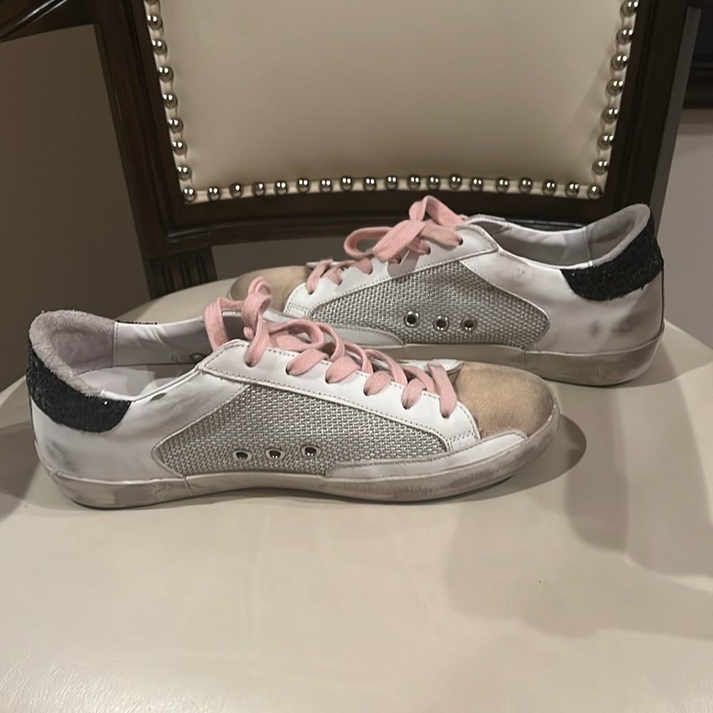 Golden Goose White Sneakers with Pink Laces and Black Heel - Picture 3 of 6